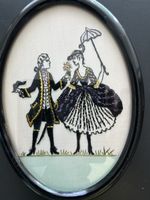 Antikes kleines gesticktes Seidenbild