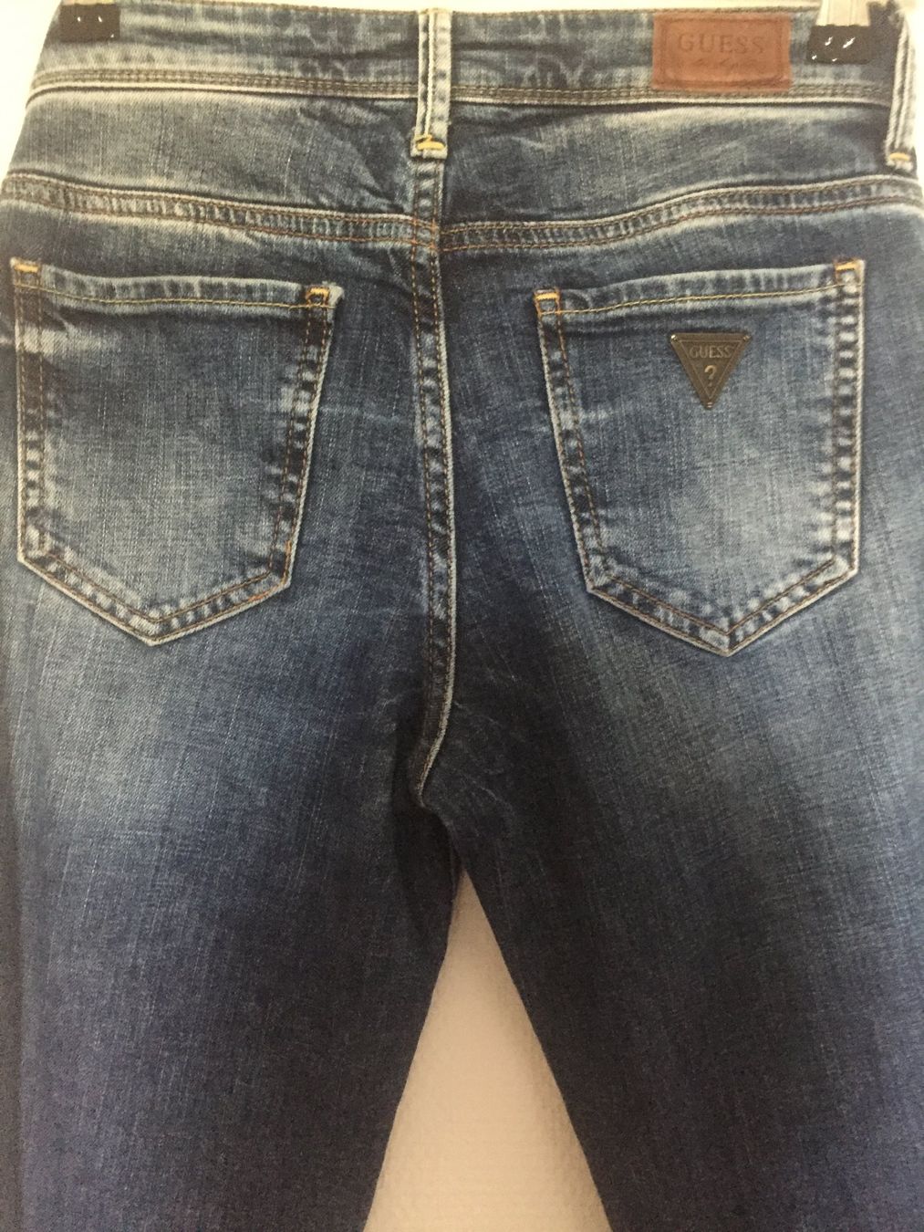 Guess Jeans: Vintage Jeans Damen GUESS – Usato da bern venduto da nao_7nrg 1