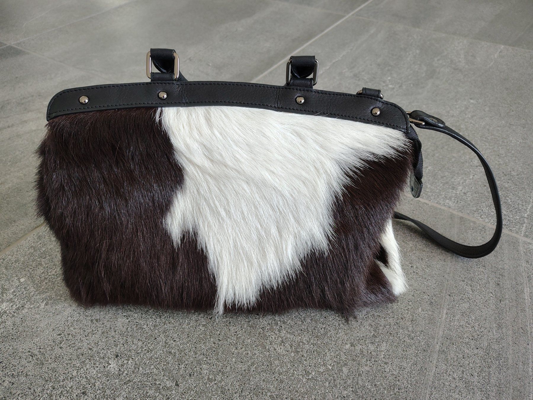 Borse da donna: Kuhfelltasche wie neu von correct – Nuovo (secondo la descrizione) da Gelterfingen venduto da biete123 2