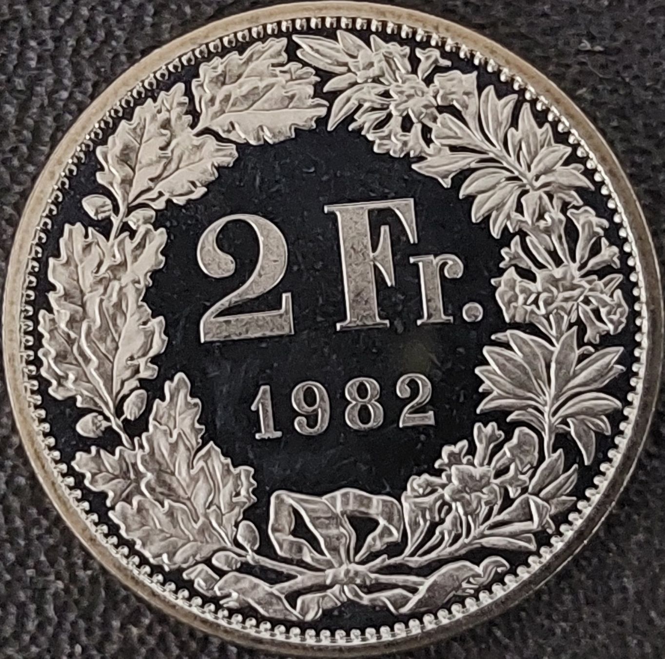 Alle Münzen: 2 Franken 1982 stgl. / aus Münzsatz – Neu (gemäss Beschreibung) aus Arch von coinsandmore