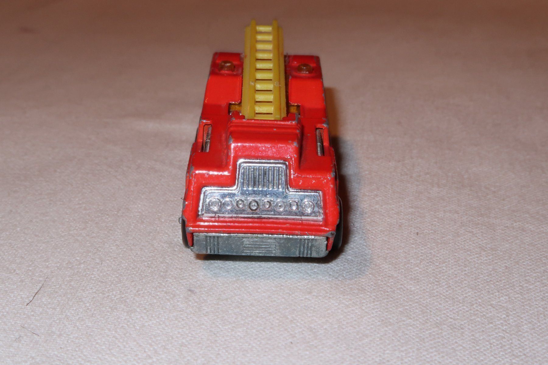 Matchbox Modellini d'auto: Matchbox Superfast No 22 Blaze Buster – Usato da Muttenz venduto da Laeckerlihamschter 3