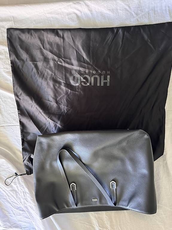 Taschen für Damen: Hugo Boss Handtasche  – Gebraucht aus Oberengstringen von Kati.vrdoljak 4