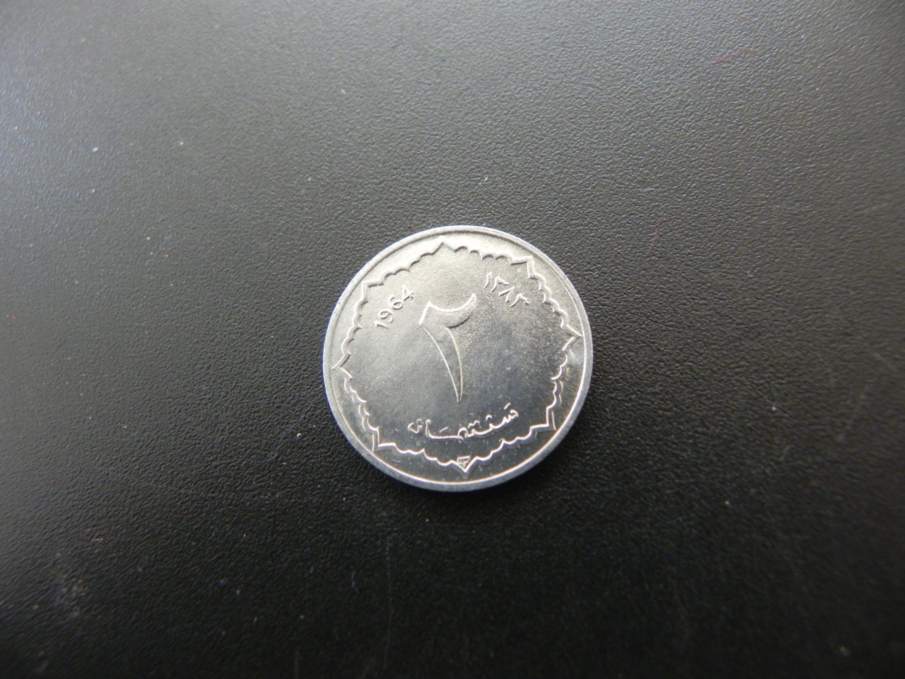 Tutti le monete: Algerien 2 Centimes 1964 – Usato da Biel/Bienne venduto da Gogolozi