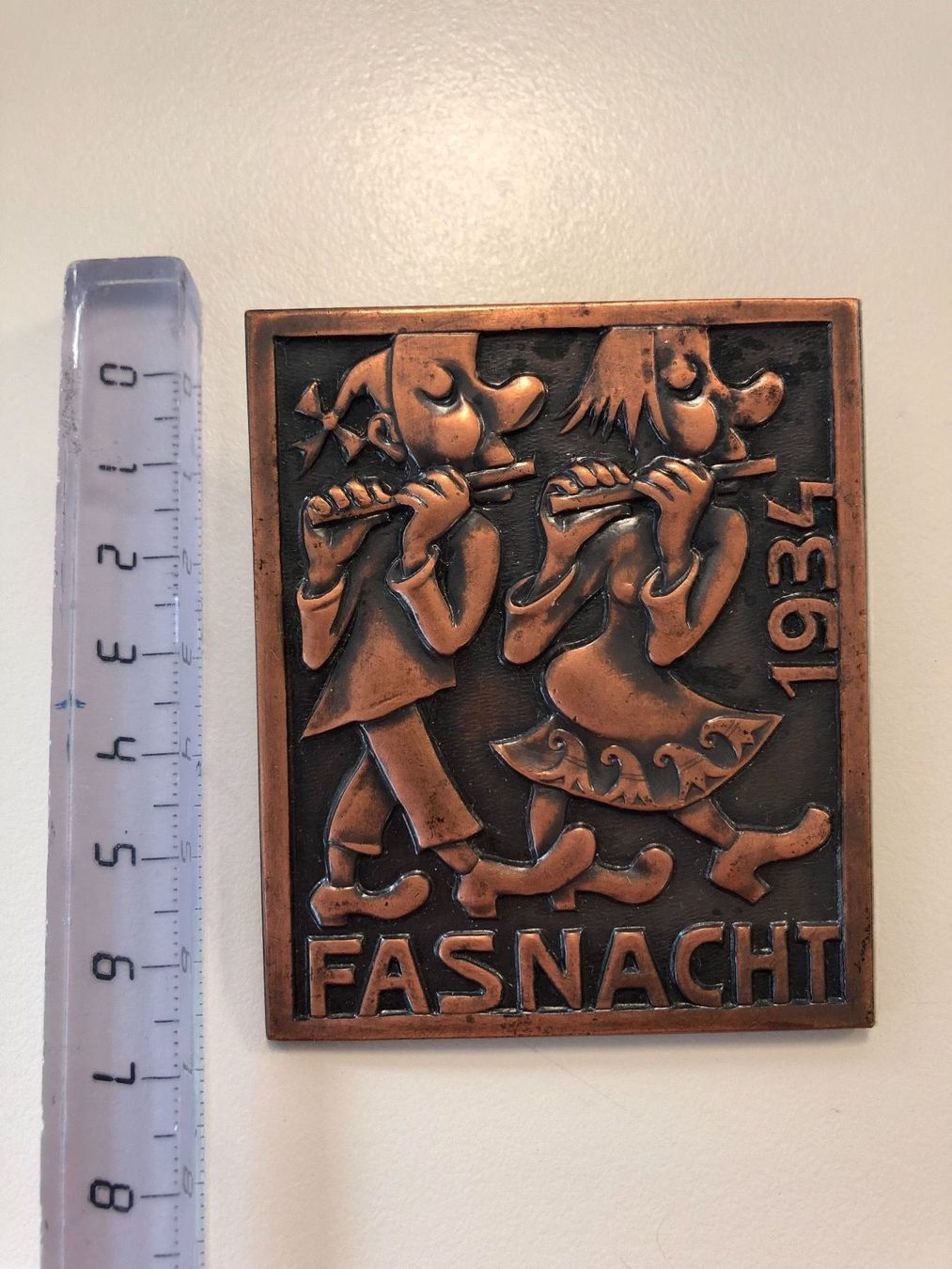 Plaketten & Abzeichen: Basel ZUGSPLAKETTE Kupfer klein 1934 ** – Gebraucht aus Basel von fasnachtsoutlet1965