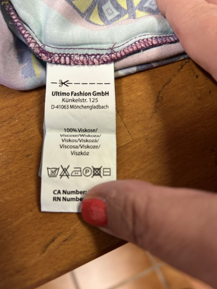 Camicette: Blusenshirt Gr. 42, multicolor – Usato da Füllinsdorf venduto da Sunny0117 5