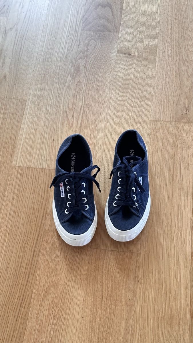 Chaussures hommes: Superga Sneaker dunkelblau – Neuf (Voir description) à Bern par WiederWert