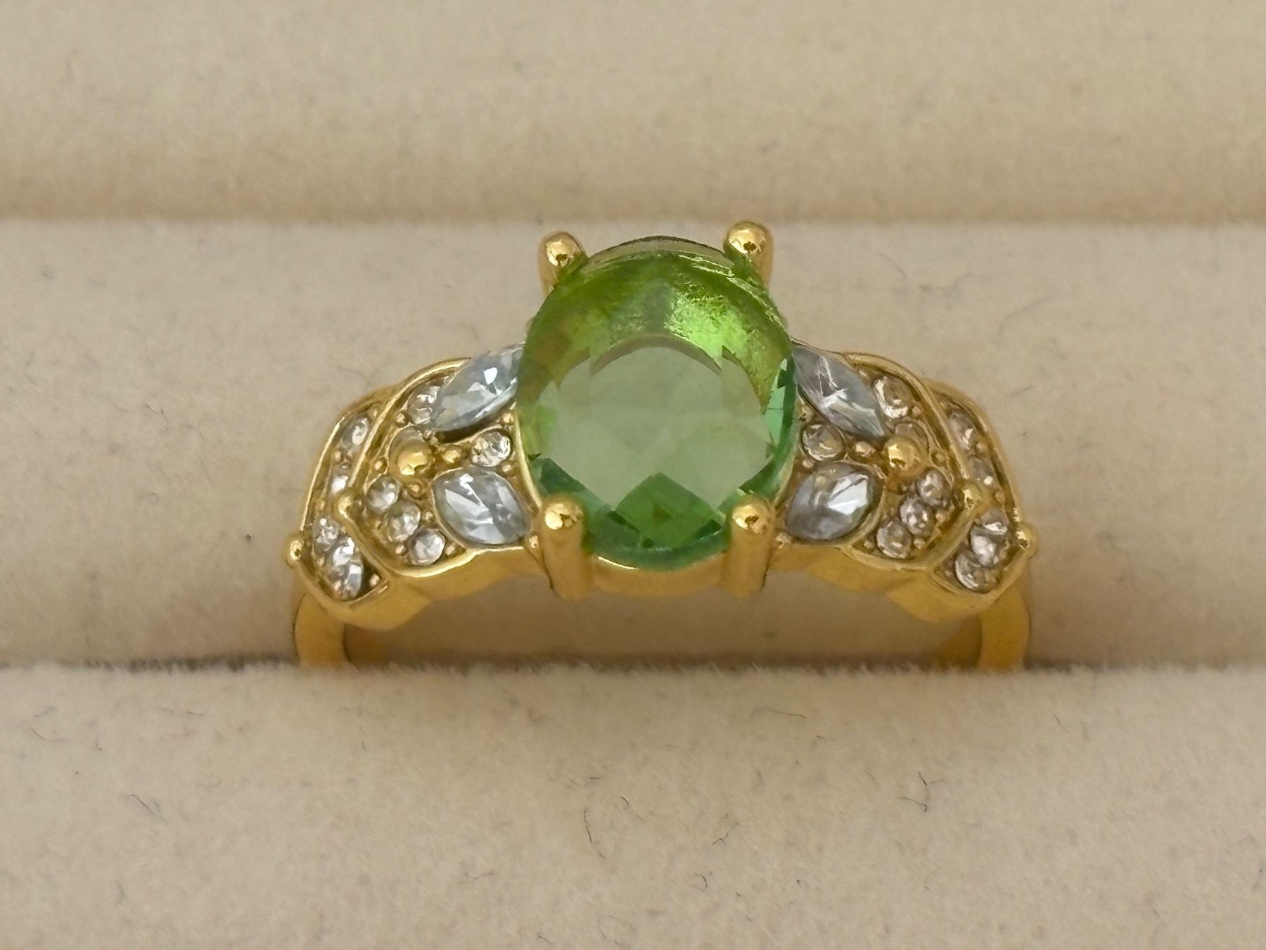 Ringe: Luxus Elegante Gr.17/7 Ring Farbe: Gold /  Grün – Neu (gemäss Beschreibung) aus Biel-Bienne von Roserosse13