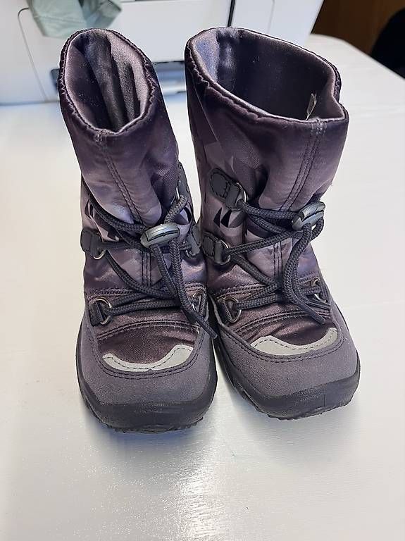 Scarpe per ragazze: Superfit Winterschuhe Grösse 23 – Usato da Filisur venduto da Folle74