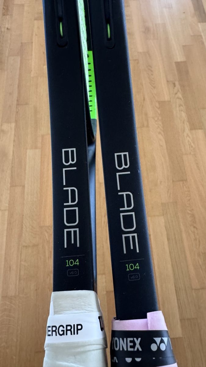Wilson Racchette: Wilson Blade 104 v6.0 – Usato da Wädenswil venduto da fabtastic 3
