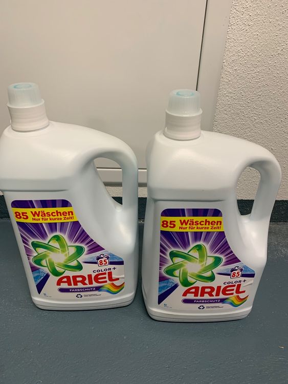 2 Flaschen Ariel Flüssigwaschmittel Color 85 Waschgänge | Kaufen auf ...