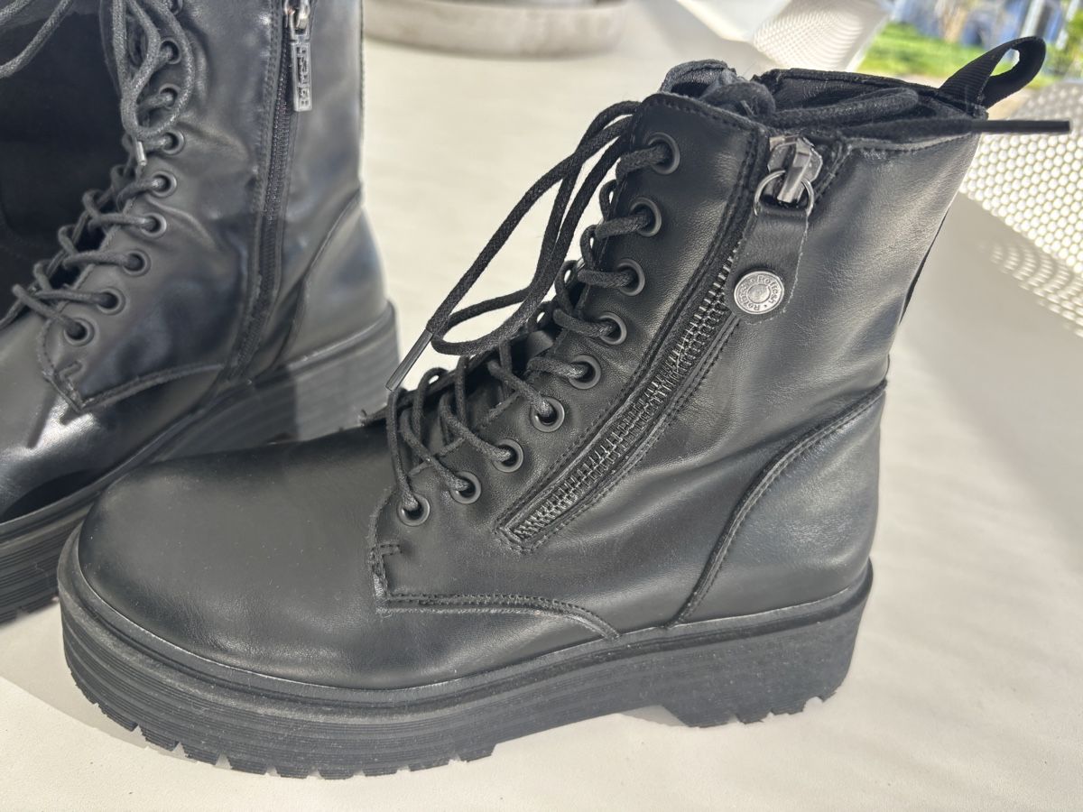 Scarpe da donna: 3 Paar Stiefeletten 38/39 – Nuovo (secondo la descrizione) da Herzogenbuchsee venduto da ameise02 5