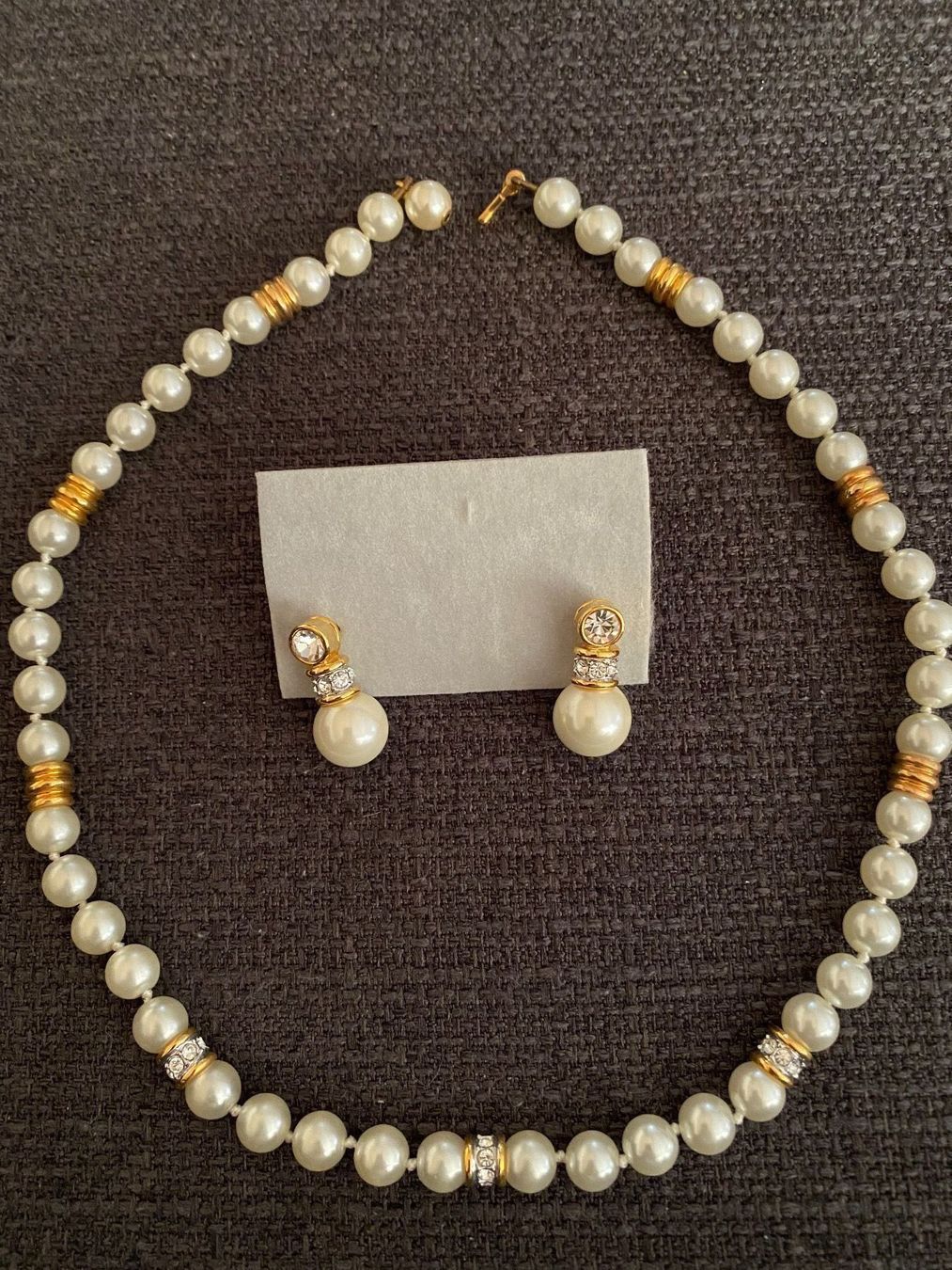 Catenine: Perlenkette mit passenden Ohrringen – Usato da Abtwil SG venduto da ale2002