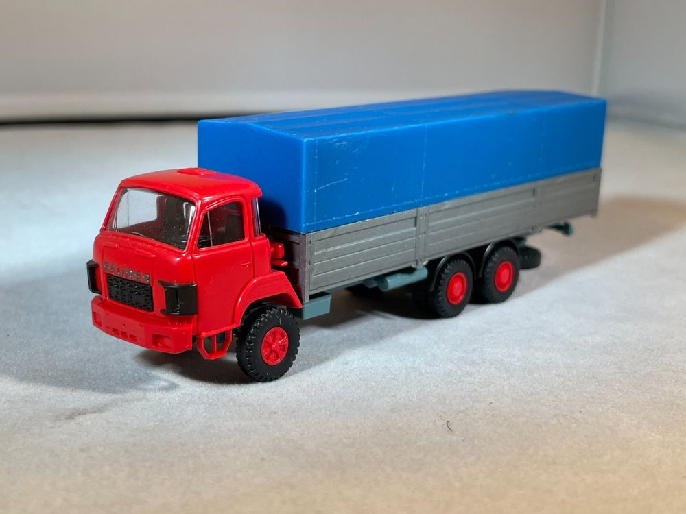Trailer Car Transporteur Remorque 2-Achser Argent Rouge Modèle 1:18