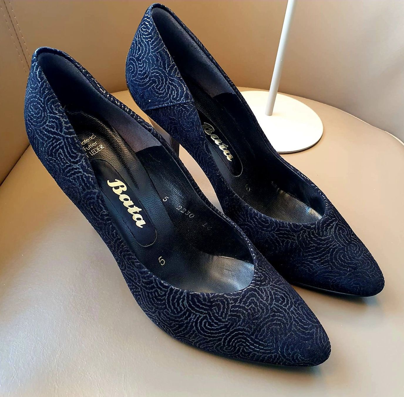 Scarpe da donna: Pumps, schwarz , Grösse 38 – Usato da Emmenbrücke venduto da thokasaluni 3