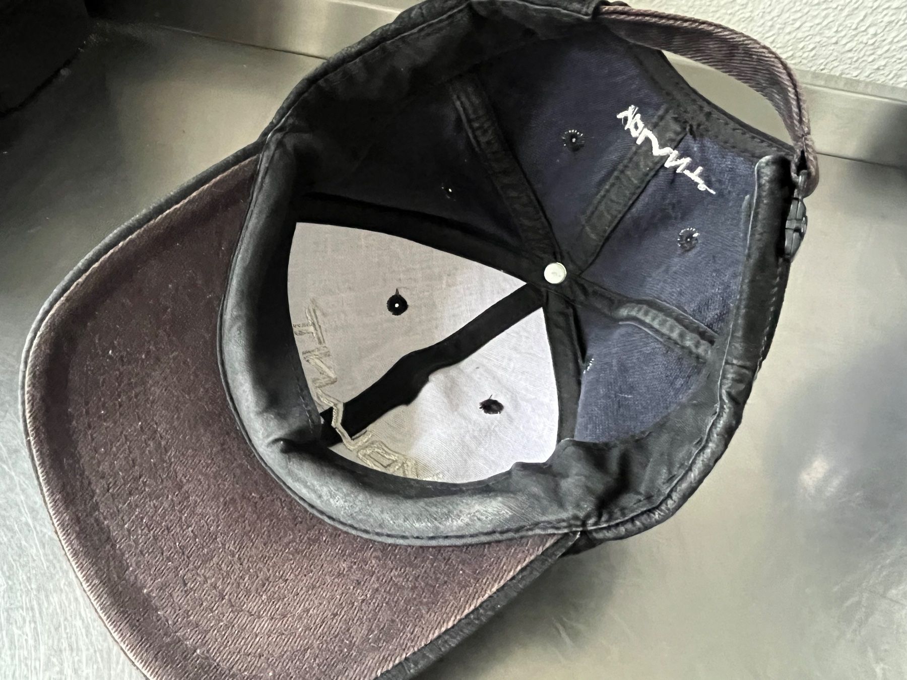 Copricapi, berretti & cappellini: Vintage: Schildmütze/Cap VOLANT schwarz – Nuovo (secondo la descrizione) da Adliswil venduto da eri.40 5