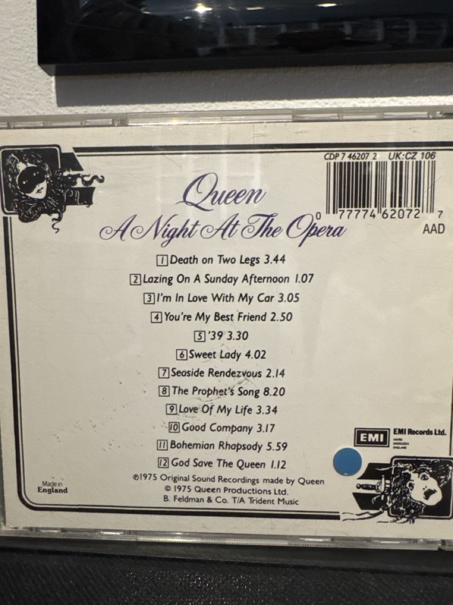 CD: Queen - a night at the opera - Freddy Mercury – Usato da Oberglatt ZH venduto da Incredibles 1