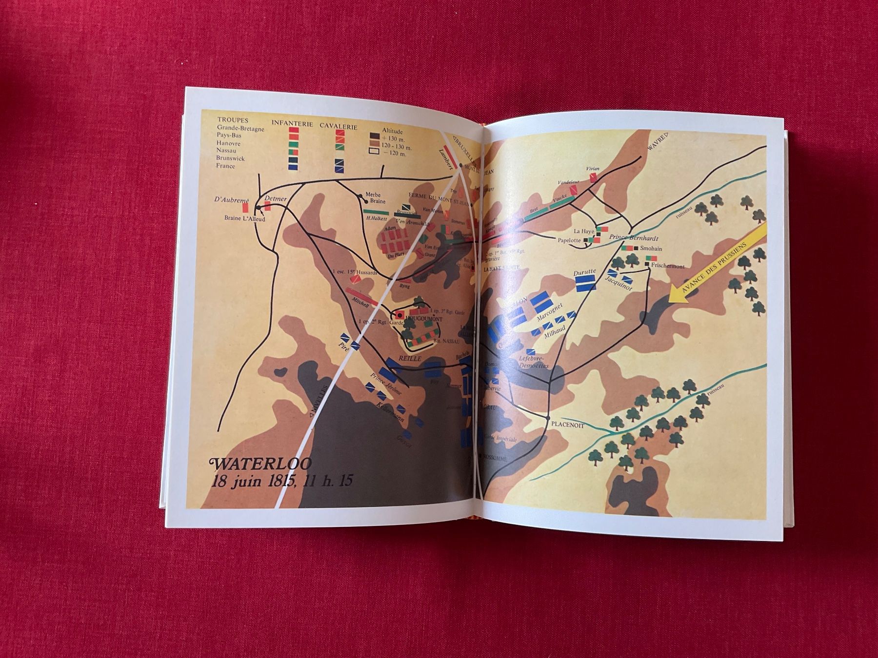Bücher: Uniformes des Armées de Waterloo 1815 – Gebraucht aus Lugano von Persepolis 9