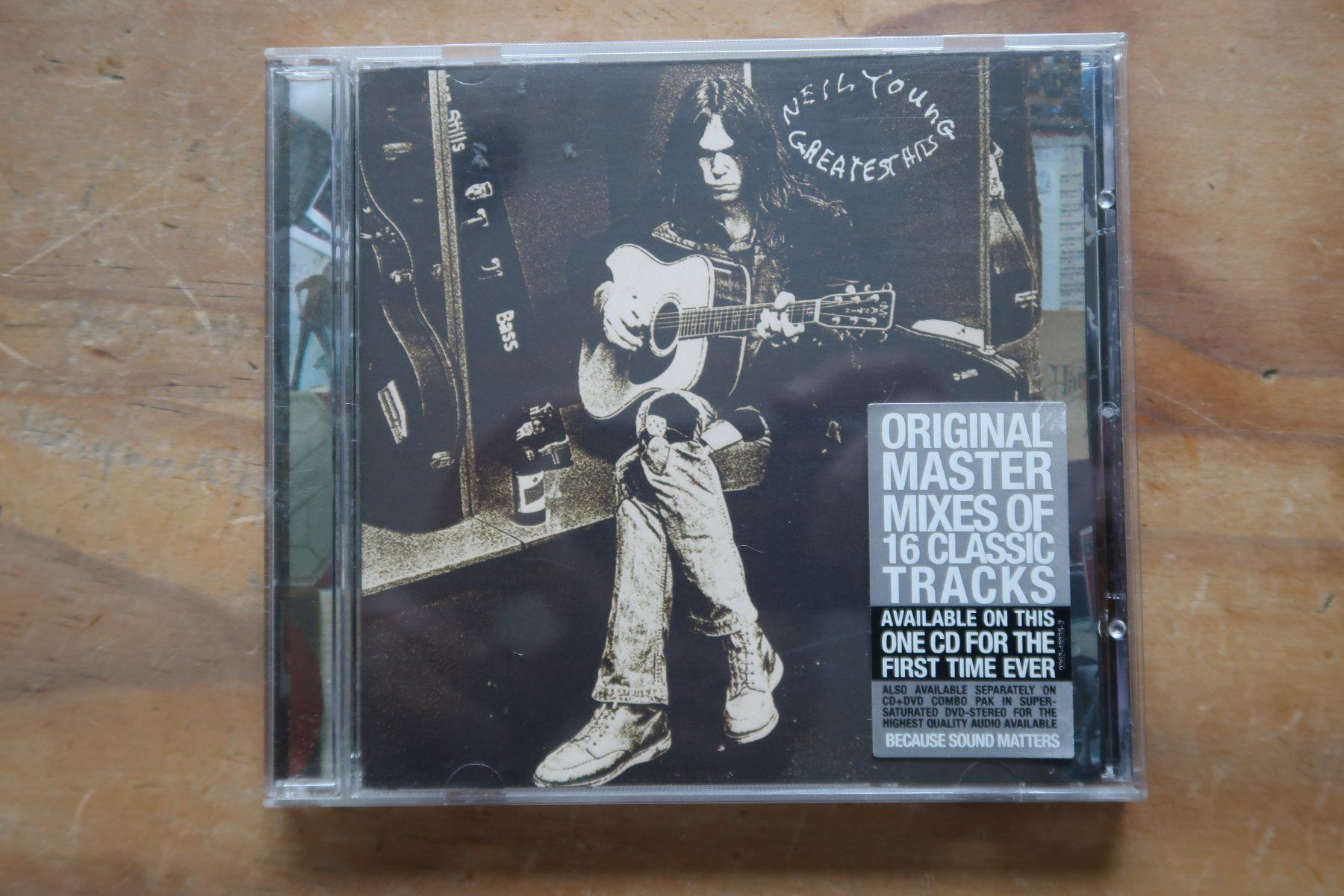 CD: NEIL YOUNG - GREATEST HITS - CD – Usato da Basel venduto da Patiscat