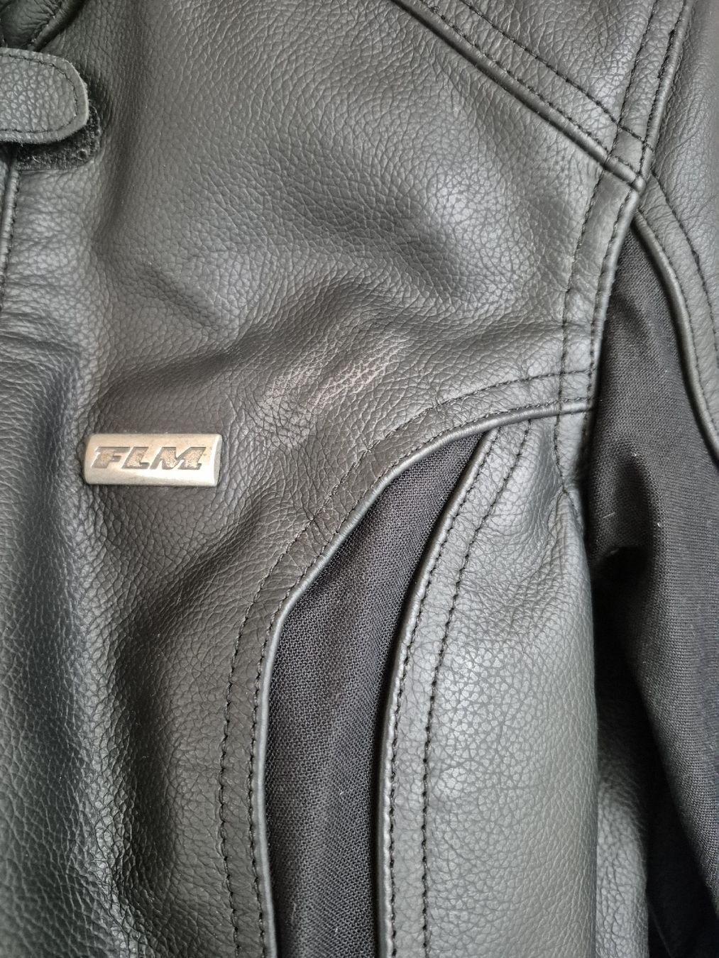 FLM Giacche: Schwarze Motorradjacke – Usato da Herzogenbuchsee venduto da Blacky_90 1