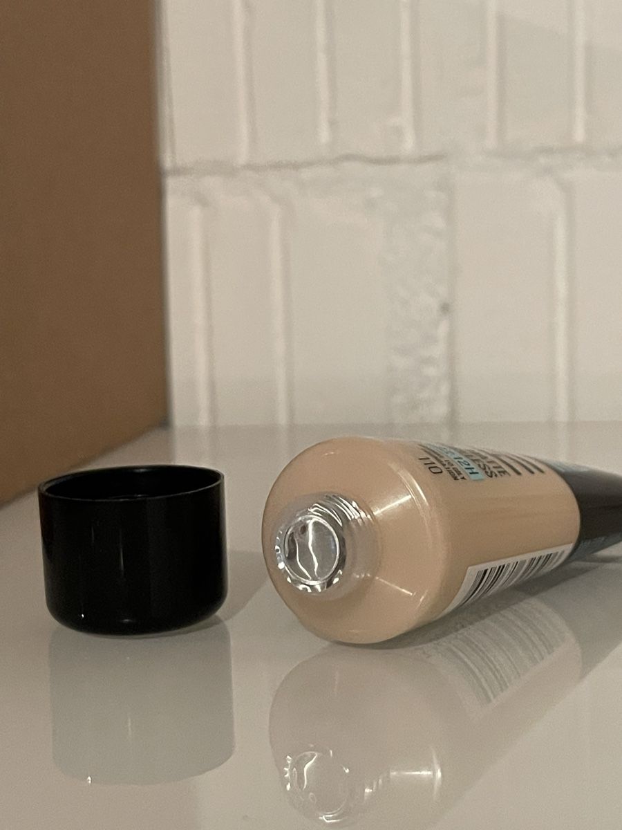 Make-up: Maybelline Fit Me! Matte+Poreless Foundation, 110 – Nuovo e nell'imballaggio originale da Auw venduto da chr_vcc8 2