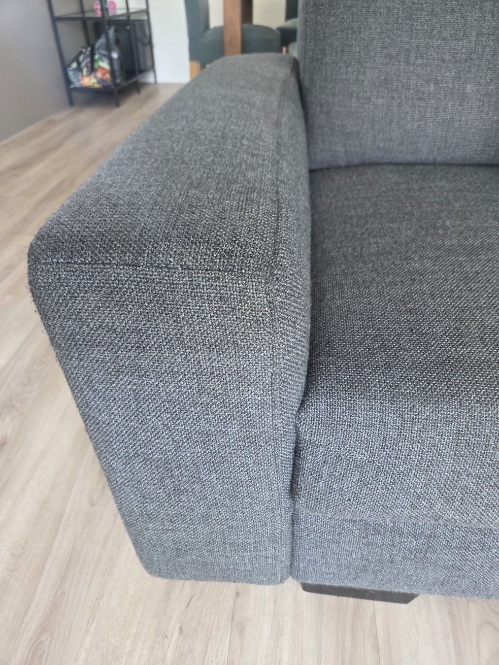 Ikea Divani: 2-er Sofa (SÖRVALLEN) dunkelgrau – Usato da Solothurn venduto da CiniMini4 3