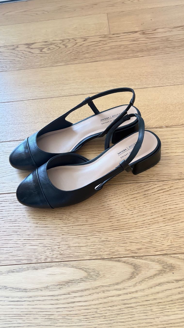 Scarpe da donna: Schwarze Slingpumps Riemchensandalen – Nuovo (secondo la descrizione) da Unterägeri venduto da bea_c6sj 1