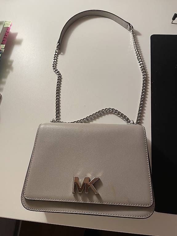 Borse da donna: Michael Kors Tasche grau mit Silber – Usato da Hägendorf venduto da jan_8lg5