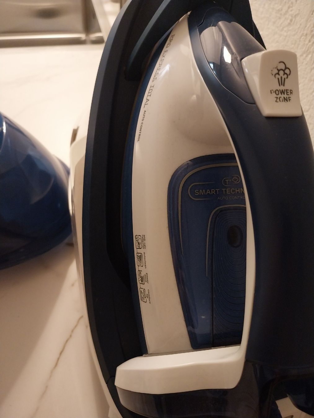 Tefal Ferri da stiro: Tefal Pro Dampfbügelstation – Usato da Oberwil BL venduto da A.Mohler 4