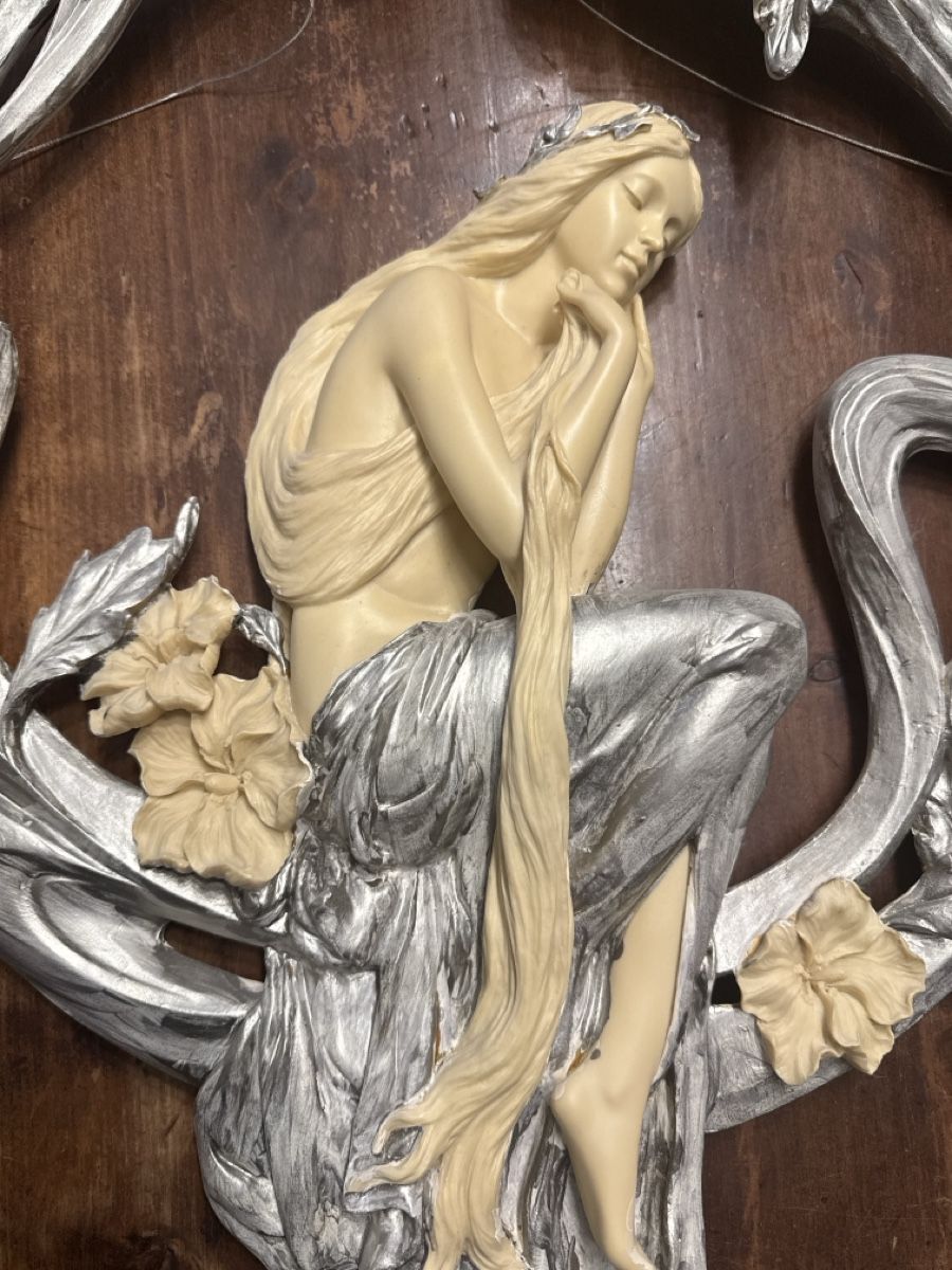 Statuette: Jugendstil Relief Retro – Usato da Schaffhausen venduto da Ibag 3