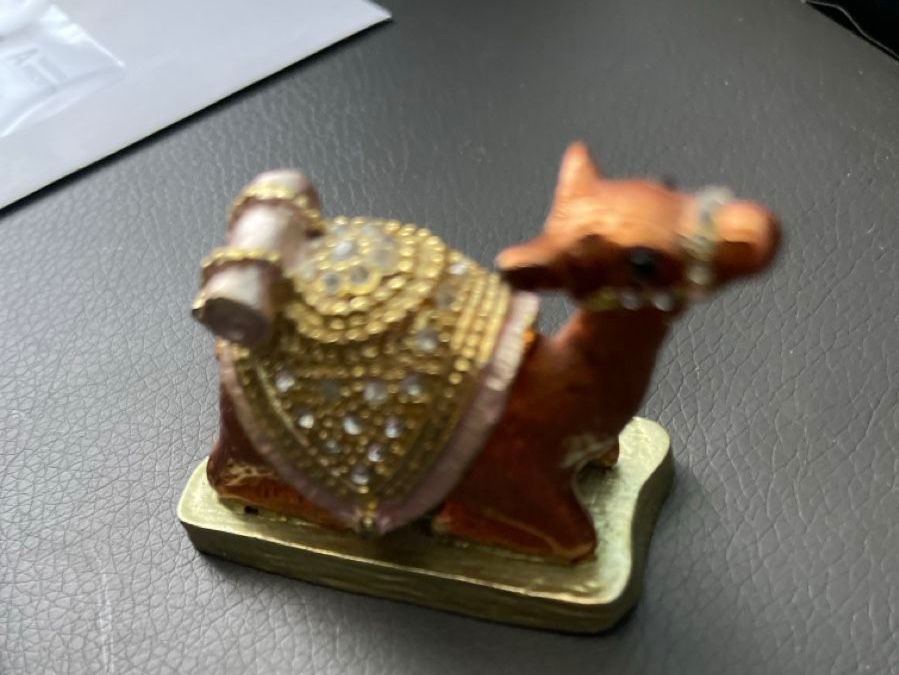 Statuette: Dekorative Kamel-Figur mit Schmucksteinen, Goldfarben – Usato da Zürich venduto da Belisimo 4