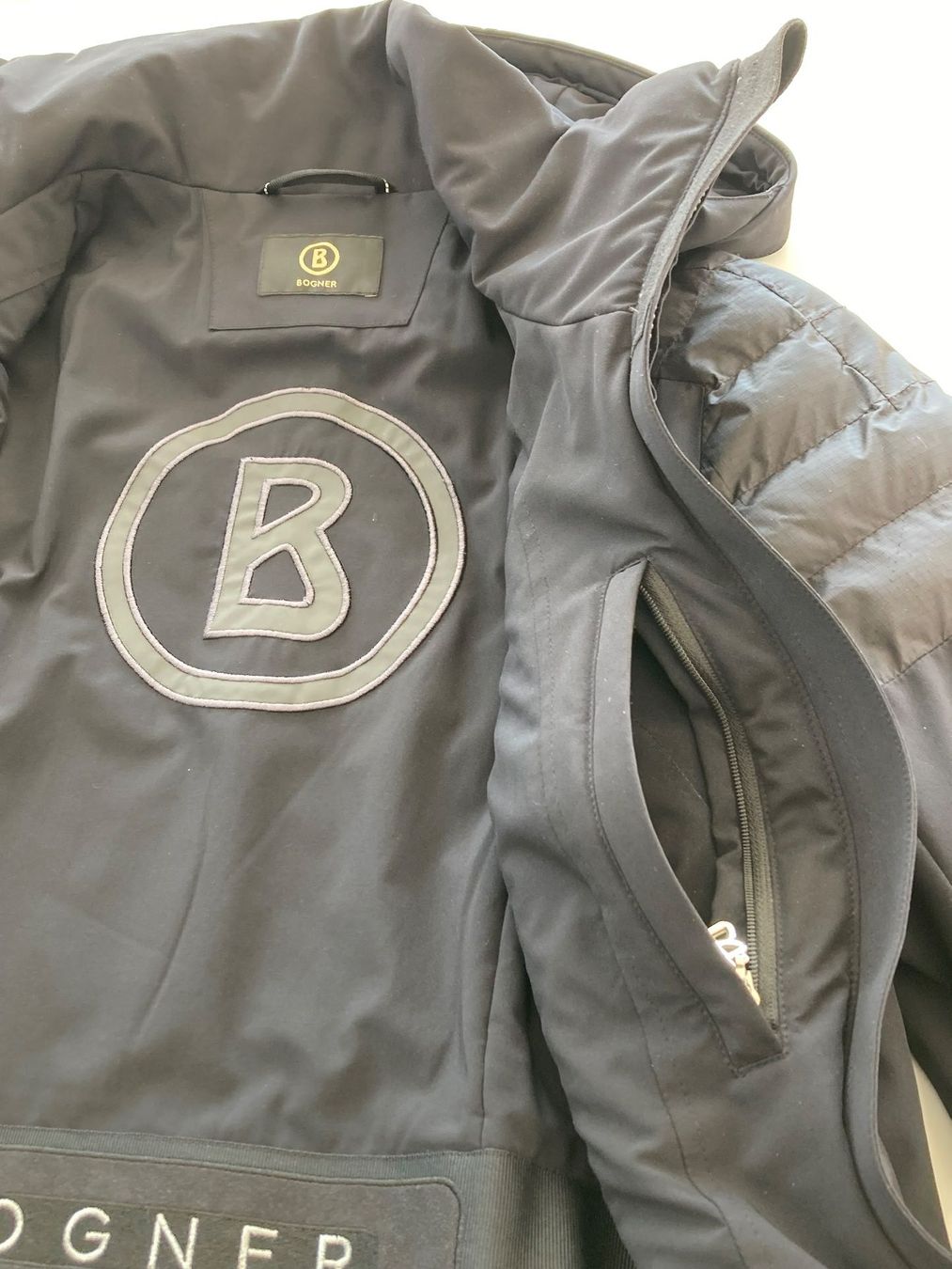 Bogner Giacche: Bogner Skijacke schwarz Grösse 34 – Usato da Thierachern venduto da Herci 5