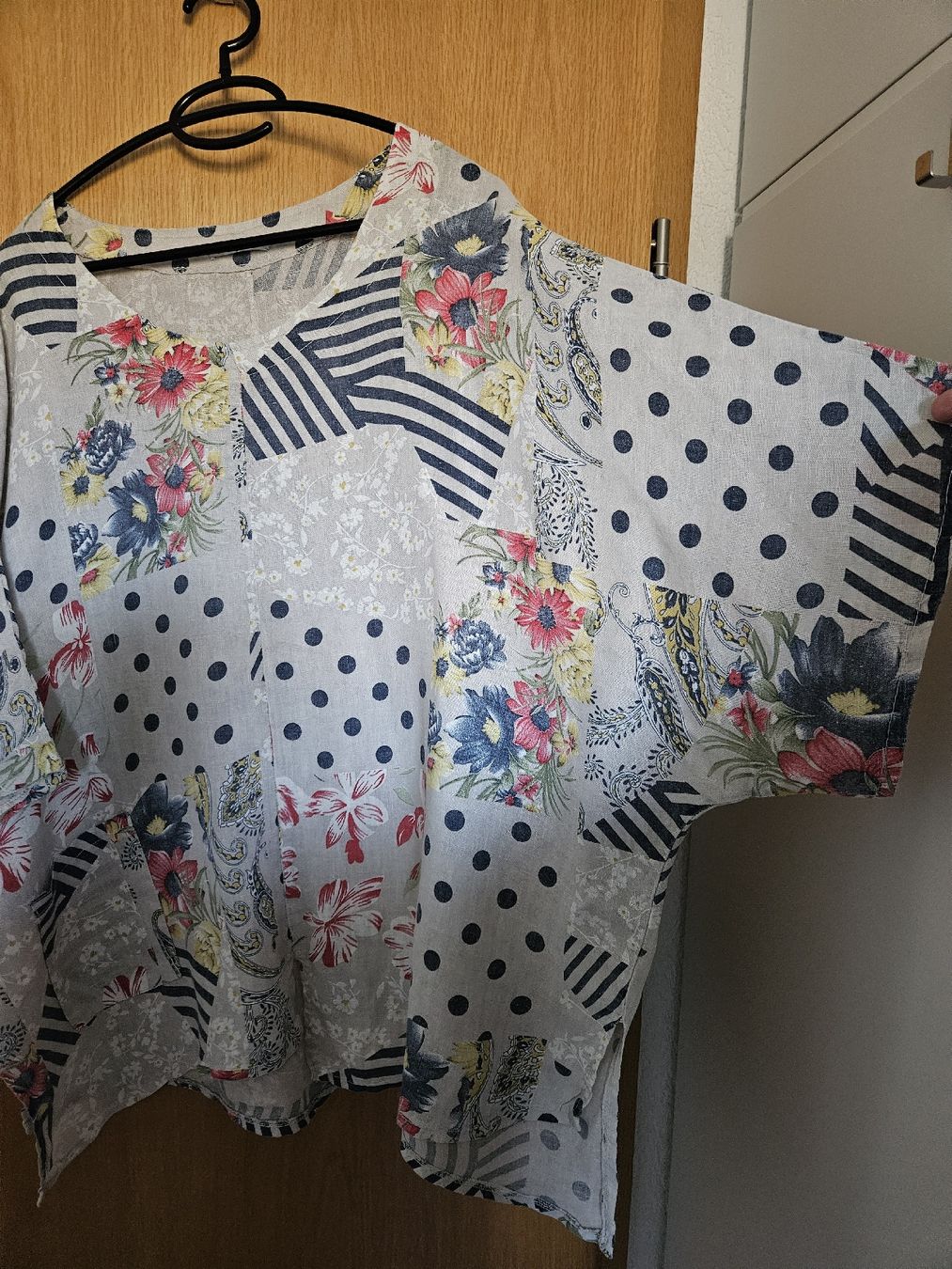 Chemisiers: Damen Bluse buntes Patchwork Muster weiter Schnitt neu – Neuf (Voir description) à Wallenried par chr_t5c2 2