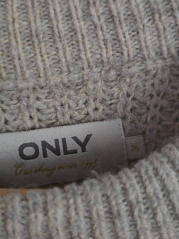 Only Vestiti: Schönes Strickkleid Gr. M von Only – Usato da Reute AR venduto da Angelwungs 1