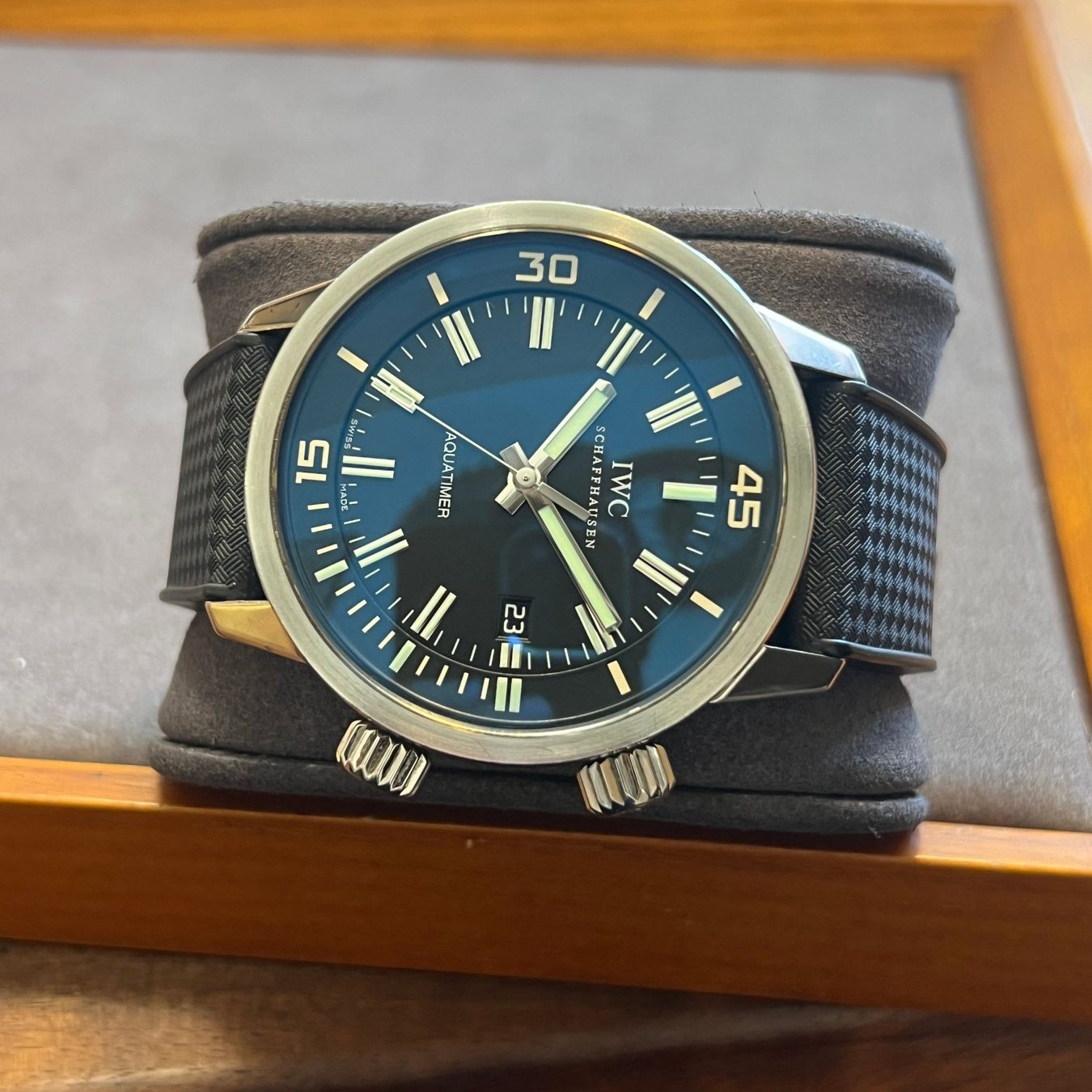 IWC Uhren: IWC Aquatimer Vintage Automatic Date IW323101 – Gebraucht aus Carouge GE von Watchaser 6