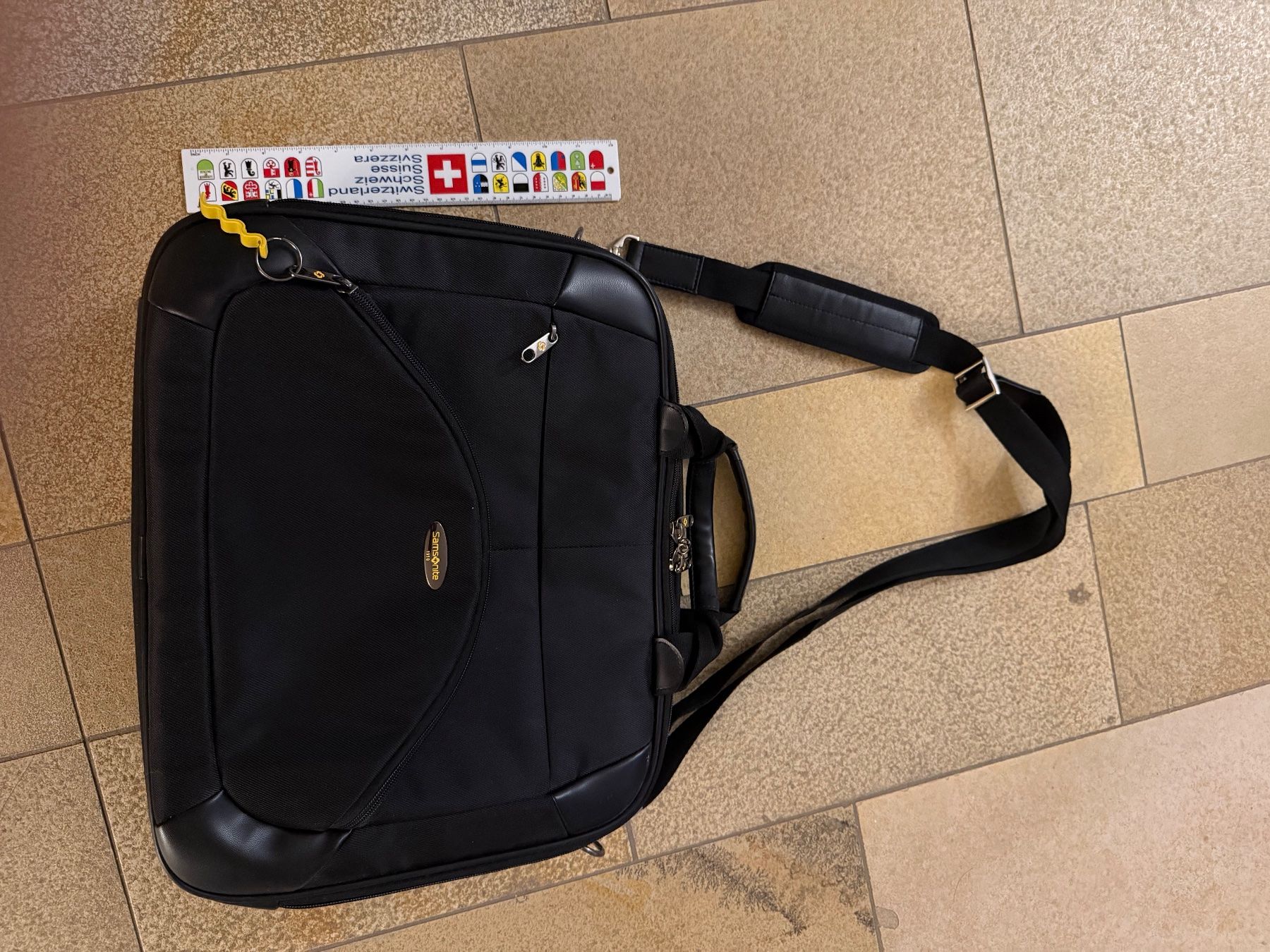 Samsonite Valigie & Borse: Samsonite Businesstasche – Nuovo (secondo la descrizione) da Münsingen venduto da amb_tm2q 2