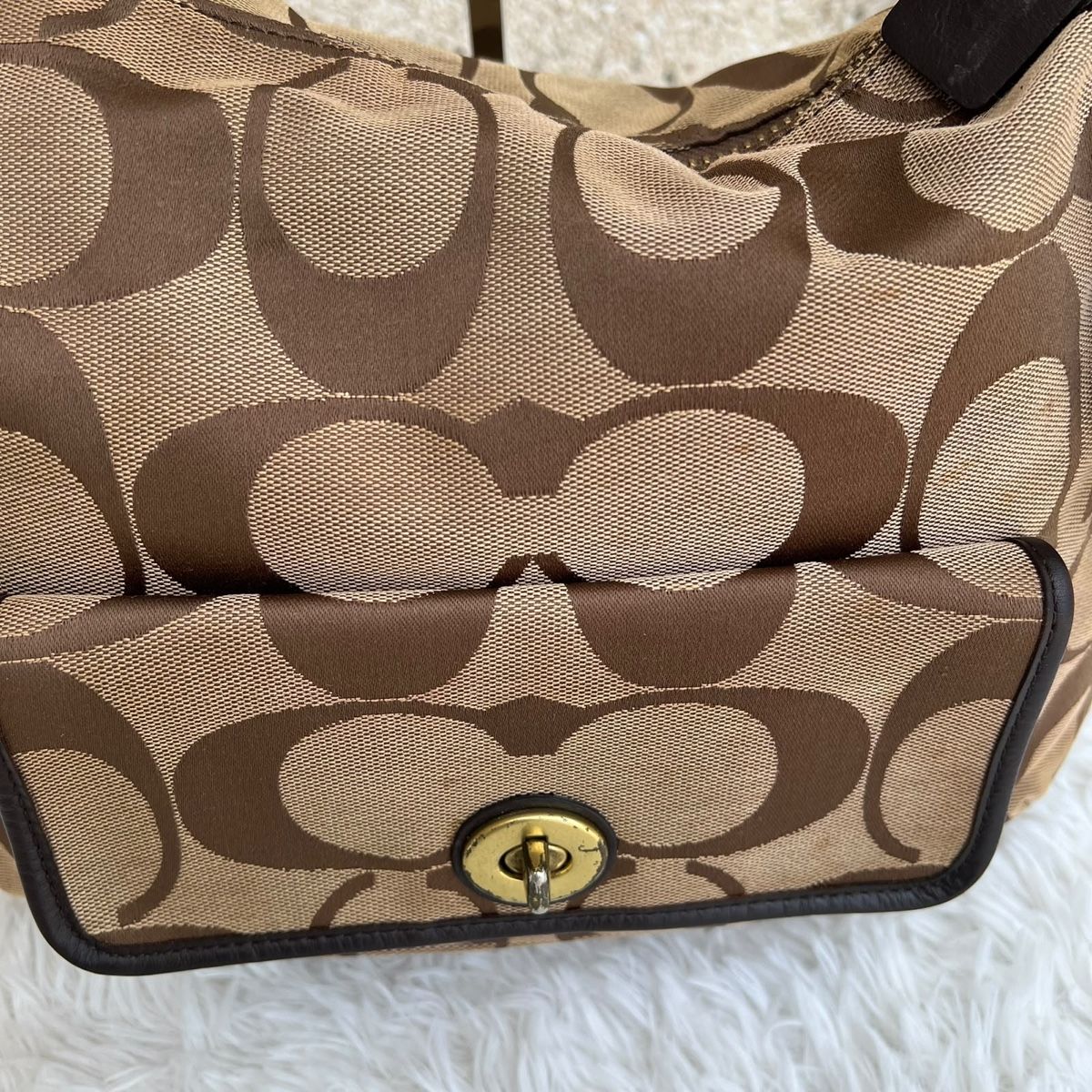Coach Borse da donna: Coach Umhängetasche Monogramm braun Leder 36x28cm – Usato da Eggenwil venduto da CNSRVINTAGE 2