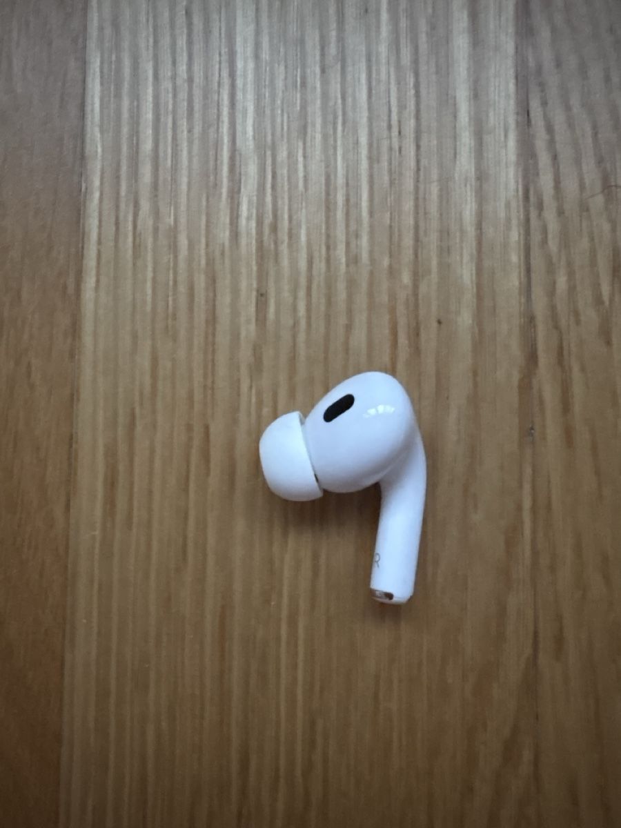 Apple Cuffie: Right AirPod Pro 3. Generation Apple Original  – Nuovo (secondo la descrizione) da Zürich venduto da kat_b8qs 1