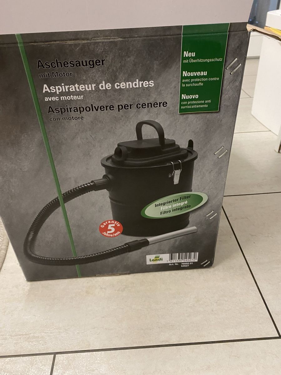 Staubsauger & Zubehör: Aschesauger – Gebraucht aus Madiswil von Blumen3