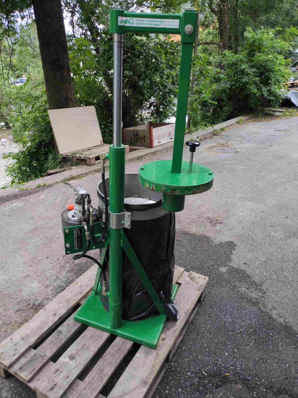 Alle Maschinen: Hydraulische Abfallpresse – Gebraucht aus Greich von fleiger 2