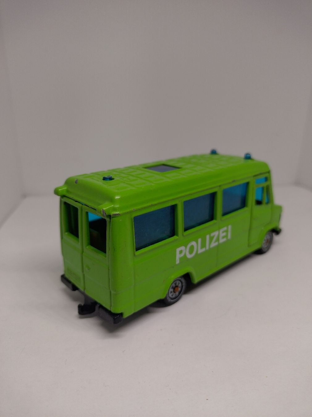 Siku Modellini d'auto: Siku, Mercedes 809D, 1:55 – Usato da La Chaux-de-Fonds venduto da Pierrot8404 3