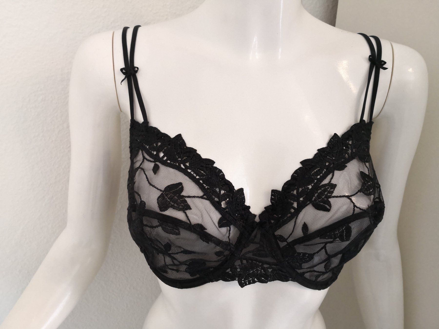 Altra biancheria intima: 🤩BARBARA SPITZEN BH SCHWARZ NEU – Nuovo (secondo la descrizione) da Olten venduto da Naja-Twins-Twins