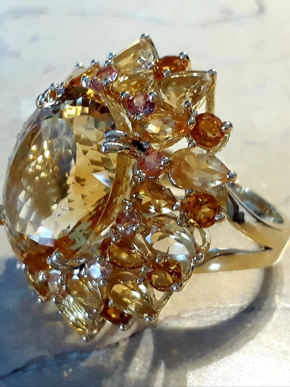 Bagues: Wunderschöner Vintage Ring voller Citrine – Neuf (Voir description) à Zürich par adriben 5