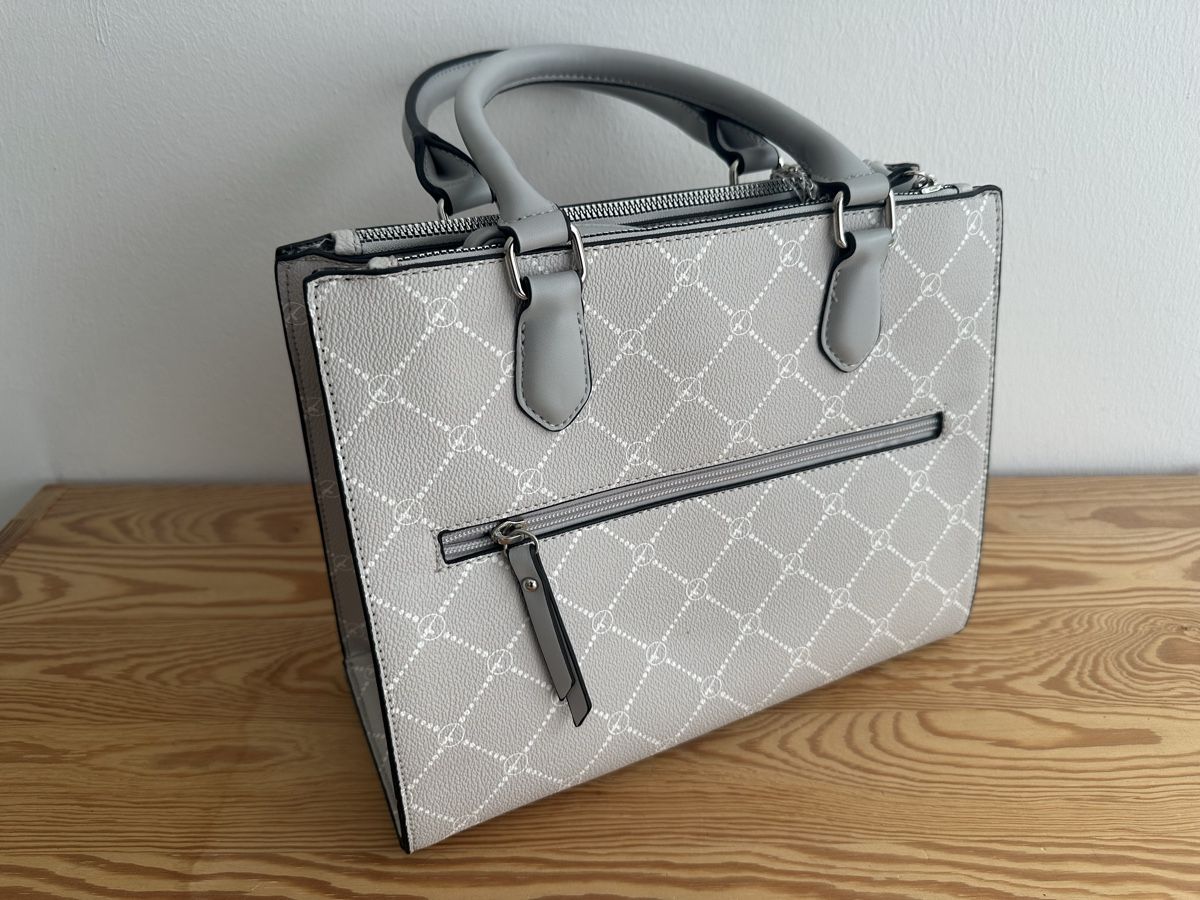 Tamaris Borse da donna: Graue Handtasche von Tamaris, neu! – Usato da Koblenz venduto da Joshua_M