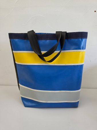 Tasche aus Blachenmaterial - Blau - Upcycling Plane