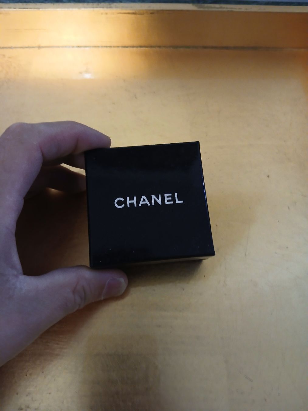 Sonstige Dekorationen & Accessoires: petite boîte Chanel – Gebraucht aus Genève von Mamaison2026 1