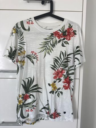 Jack&Jones Premium T-Shirt mit Blumenmuster, Gr. S
