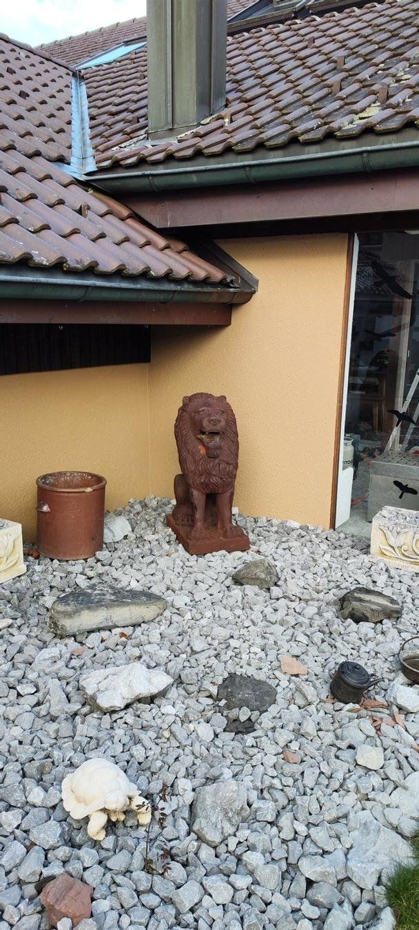 Statuette: Eisenlöwen – Usato da Rubigen venduto da HEIDA_82