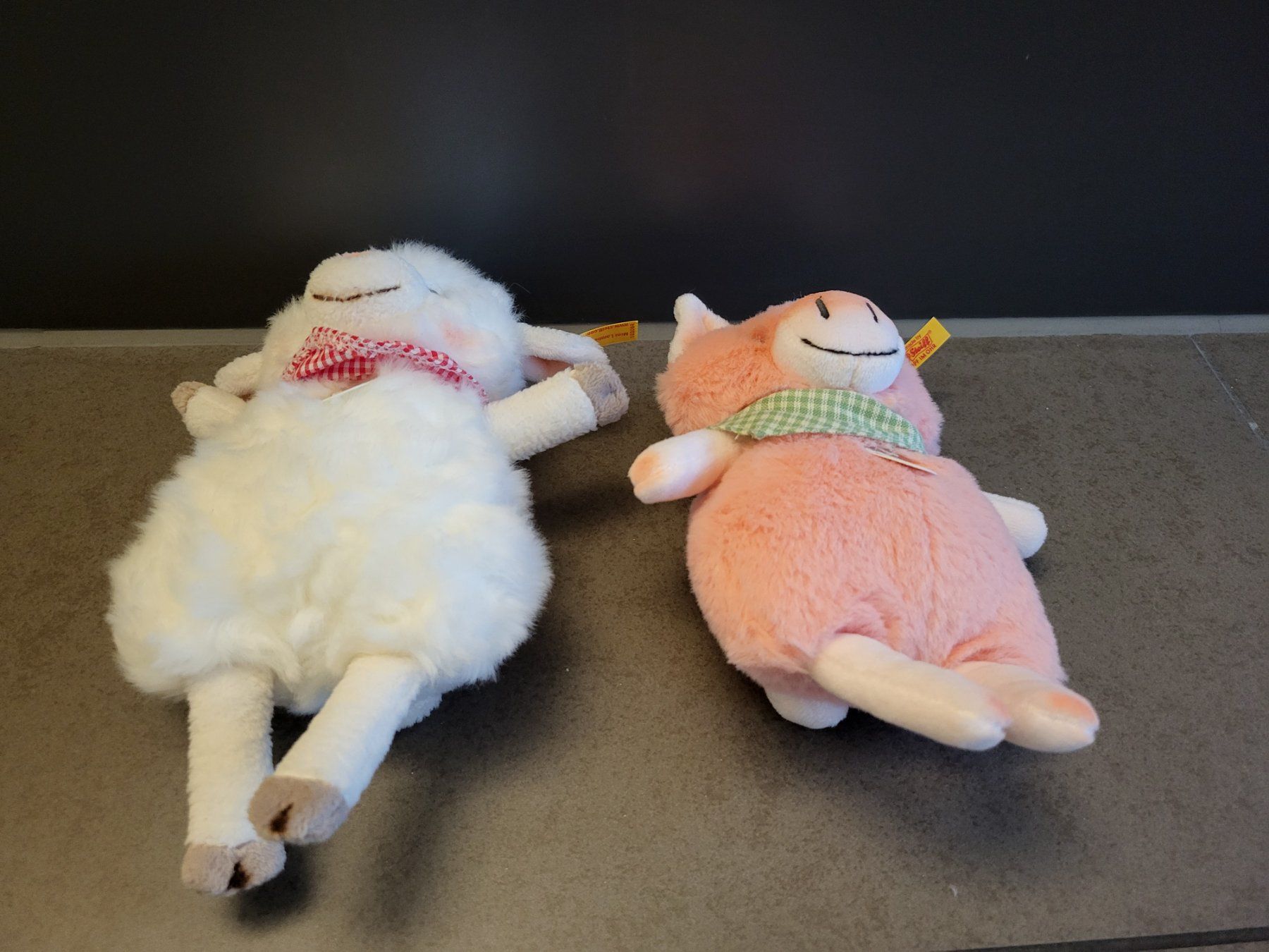 Steiff Giocattoli: Steiff Schwein und Schaf – Nuovo (secondo la descrizione) da Zürich venduto da Orchidee 1