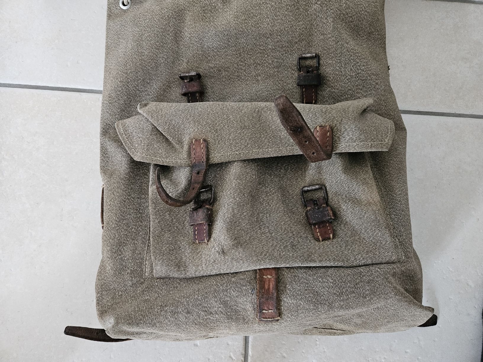 Zaini: Militär Rucksack – Usato da Haslen GL venduto da Sandra40 4