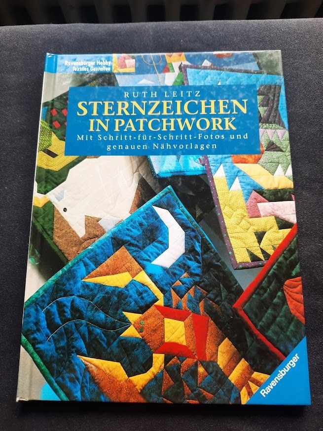 Livres: Sternzeichen in Patchwork – Neuf (Voir description) à Unteriberg par woe_yby8